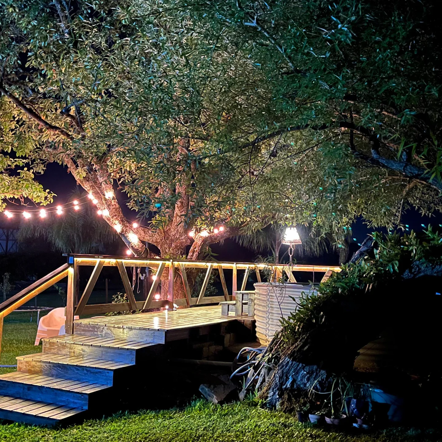 Iluminación de pasarela exterior